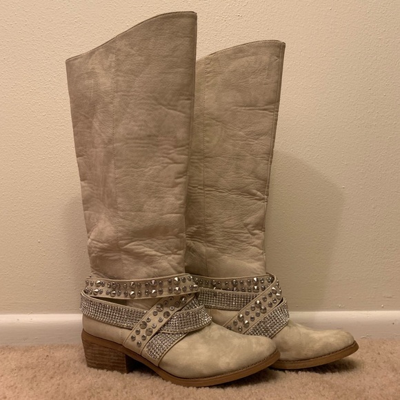 Buckle Shoes - White Tall Boots Buckle Bling Jewels Size 8 Shoes
